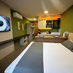 Damani Studios